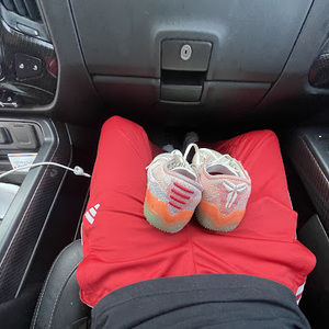 Meet your Posher, Logan